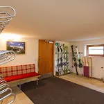 Hotel Garni Edelweiss * Lech am Arlberg